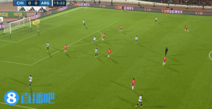 2022年世界杯之后，阿尔瓦雷斯首次连续两场国家队比赛破门